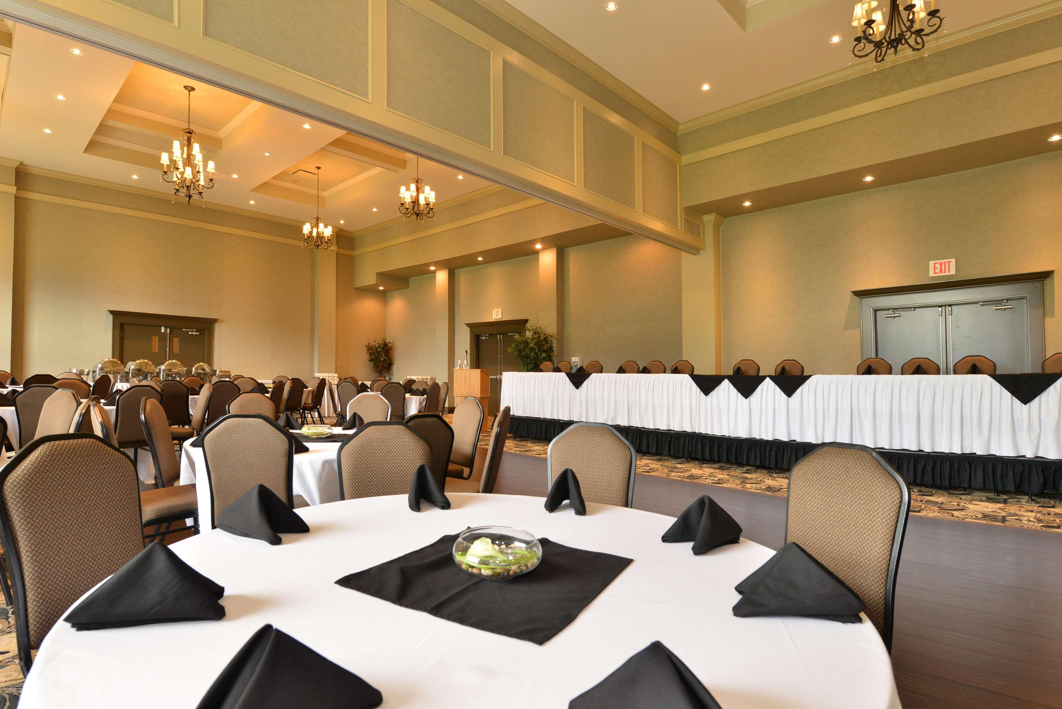Prestige Harbourfront Resort, Worldhotels Luxury Resort Salmon Arm