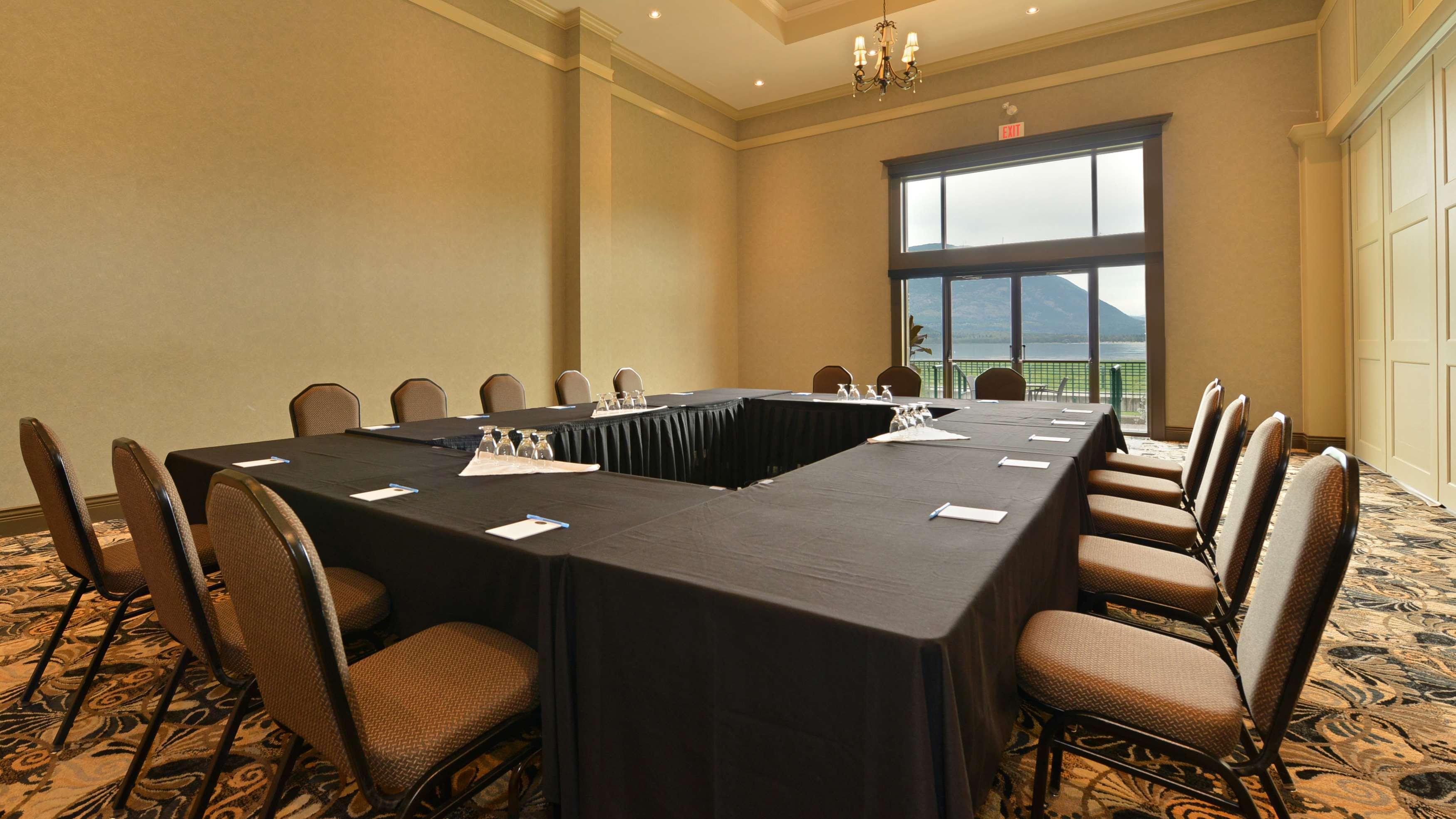 Prestige Harbourfront Resort, Worldhotels Luxury Resort Salmon Arm