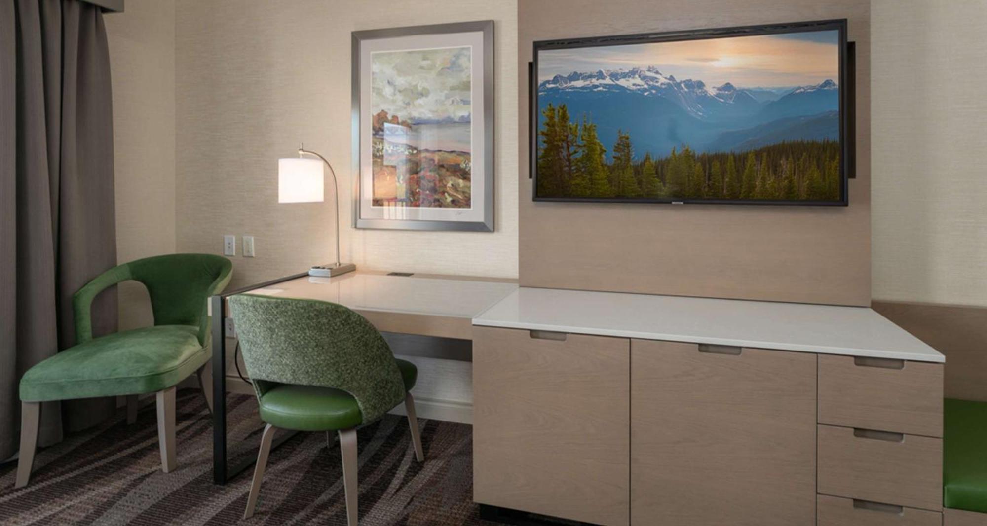 Resort Prestige Harbourfront Resort, Worldhotels Luxury Salmon Arm