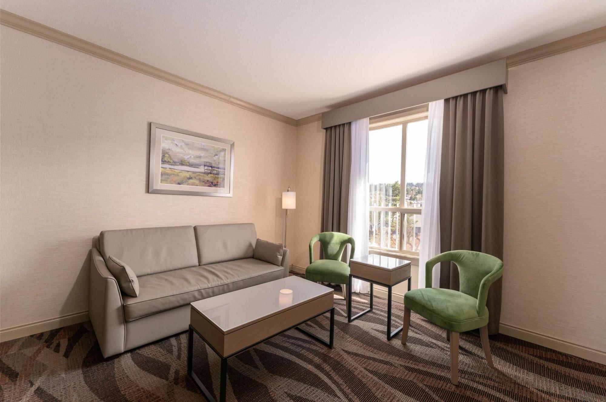 Resort Prestige Harbourfront Resort, Worldhotels Luxury Salmon Arm
