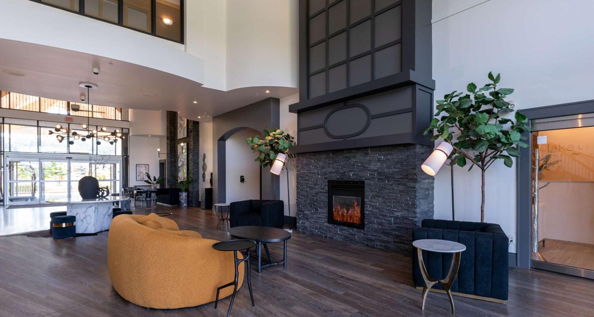 Resort Prestige Harbourfront Resort, Worldhotels Luxury Salmon Arm